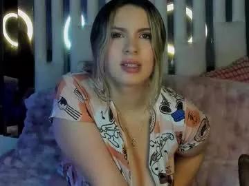 Try our girls live displays and explore the company of endless strippers, with beautiful physiques, vibrating toys and more.