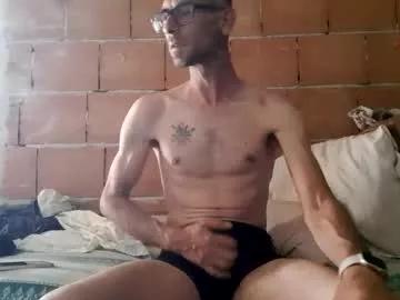 corradog83 from Chaturbate