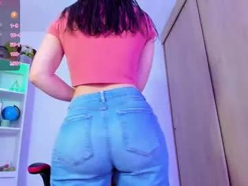 Try our girls live displays and explore the company of endless strippers, with beautiful physiques, vibrating toys and more.