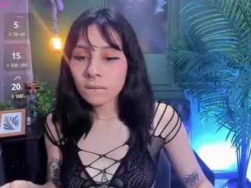 Try our girls live displays and explore the company of endless strippers, with beautiful physiques, vibrating toys and more.