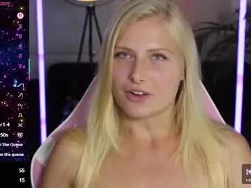 Try our girls live displays and explore the company of endless strippers, with beautiful physiques, vibrating toys and more.