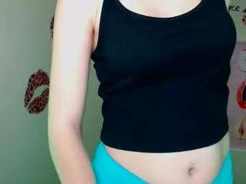 Try our girls live displays and explore the company of endless strippers, with beautiful physiques, vibrating toys and more.