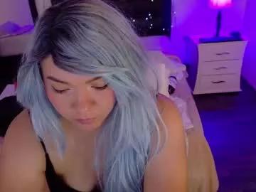 Try our girls live displays and explore the company of endless strippers, with beautiful physiques, vibrating toys and more.