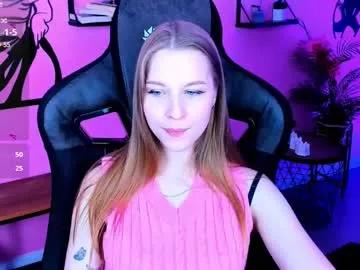 Try our girls live displays and explore the company of endless strippers, with beautiful physiques, vibrating toys and more.