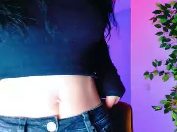 Try our girls live displays and explore the company of endless strippers, with beautiful physiques, vibrating toys and more.