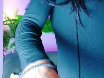 Try our girls live displays and explore the company of endless strippers, with beautiful physiques, vibrating toys and more.