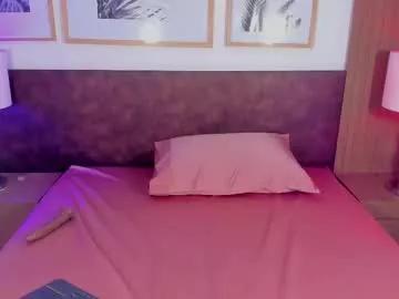 Try our girls live displays and explore the company of endless strippers, with beautiful physiques, vibrating toys and more.