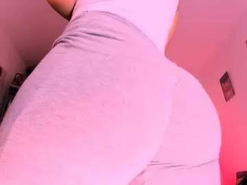 Try our girls live displays and explore the company of endless strippers, with beautiful physiques, vibrating toys and more.