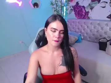 Try our girls live displays and explore the company of endless strippers, with beautiful physiques, vibrating toys and more.
