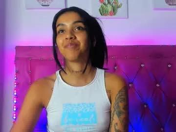 Try our girls live displays and explore the company of endless strippers, with beautiful physiques, vibrating toys and more.