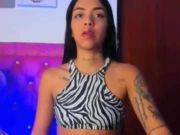 Try our girls live displays and explore the company of endless strippers, with beautiful physiques, vibrating toys and more.