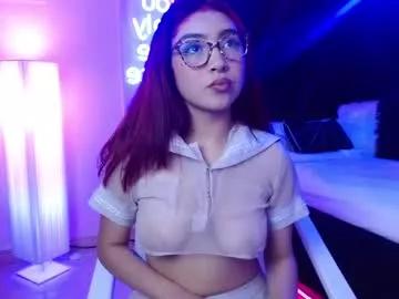 Try our girls live displays and explore the company of endless strippers, with beautiful physiques, vibrating toys and more.