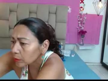 Try our girls live displays and explore the company of endless strippers, with beautiful physiques, vibrating toys and more.