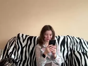 daniellevaulet — Goal Show off my neck and collarbone  Hi, my name is Mia, I'm 18yo and #new, it's my third day here and I hope for your support  #18 #shy #skinny #bigboobs [22 tokens remaining]