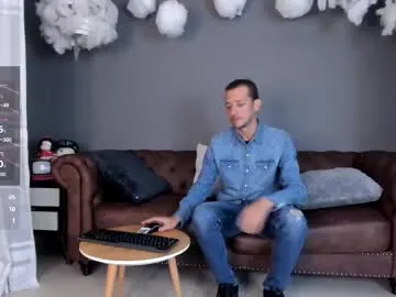 dante_steele_ — Strong Hands, Dirty Mind  #bigcock #cum #muscle #mature #hairycock - Goal: Let's heat things up... slow tease, my way  [132 tokens left]