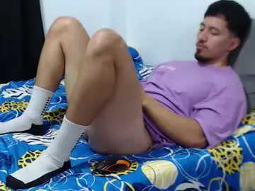 darekgates — Darek, take that shirt off please [28 tokens left] #muscle #uncut #hairy #feet #gay