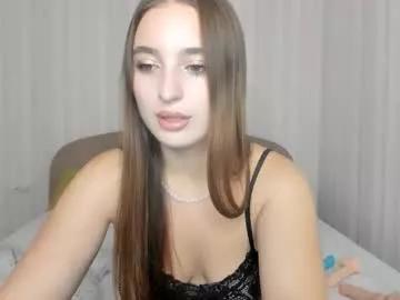 daria_de_luxe from Chaturbate is Freechat
