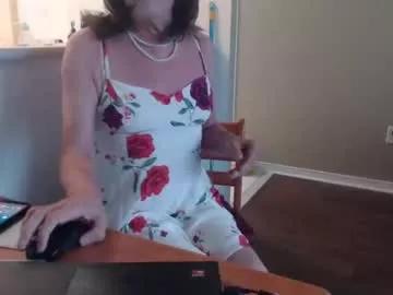 debbi_cd from Chaturbate