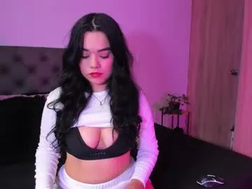 deborah_collins1 — Come and enjoy my juicy pussy #latina #bigass #deepthroat  #bigtits #natural [999 tokens remaining]