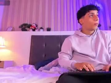 deluxe_horny from Chaturbate is Freechat