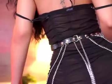 Try our girls live displays and explore the company of endless strippers, with beautiful physiques, vibrating toys and more.