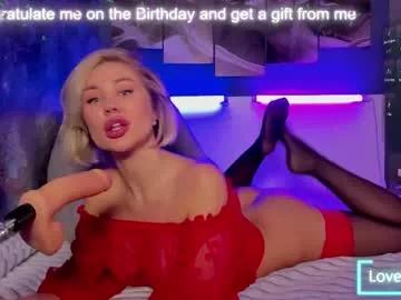 Try our girls live displays and explore the company of endless strippers, with beautiful physiques, vibrating toys and more.