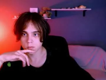 dylan_bold — GOAL: stand up and show outfit [20 tokens remaining] Welcome to my room! #C2C #18 #ebony #sph #teen