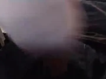 eat_a_peach2 — Freechat on Chaturbate