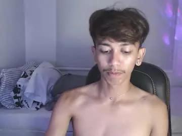 Try our girls live displays and explore the company of endless strippers, with beautiful physiques, vibrating toys and more.