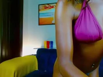 Try our girls live displays and explore the company of endless strippers, with beautiful physiques, vibrating toys and more.