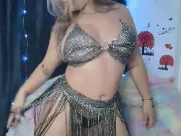 Try our girls live displays and explore the company of endless strippers, with beautiful physiques, vibrating toys and more.