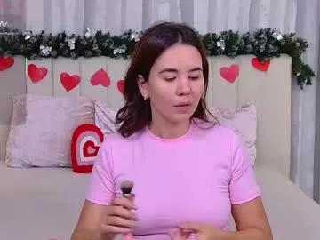 Try our girls live displays and explore the company of endless strippers, with beautiful physiques, vibrating toys and more.