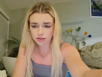 ellalowe from Chaturbate