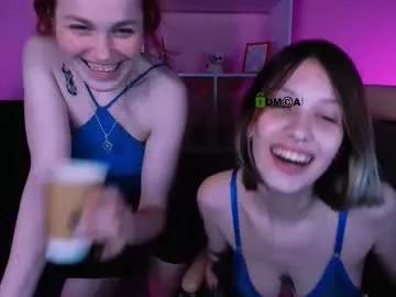 Try our girls live displays and explore the company of endless strippers, with beautiful physiques, vibrating toys and more.