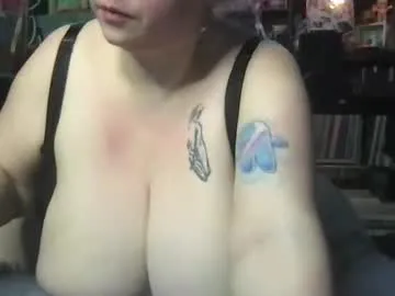 ellielouise11 — Lovense is IN! Vibe me inside AND out with EVERY tip Higher tips= higher vibes #bbw #nerd #hugetits Goal Is Naked! with 640 remaining to goal! #bbw  #hugetits #striptease #lovense