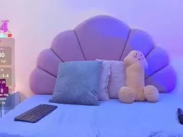 Try our girls live displays and explore the company of endless strippers, with beautiful physiques, vibrating toys and more.