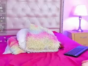 Try our girls live displays and explore the company of endless strippers, with beautiful physiques, vibrating toys and more.