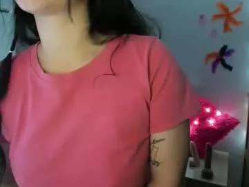 Try our girls live displays and explore the company of endless strippers, with beautiful physiques, vibrating toys and more.