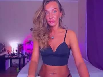 Try our girls live displays and explore the company of endless strippers, with beautiful physiques, vibrating toys and more.