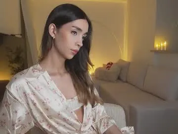 emmacorrea — Freechat on Chaturbate