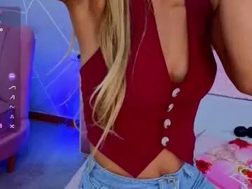 Try our girls live displays and explore the company of endless strippers, with beautiful physiques, vibrating toys and more.