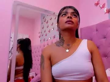 Try our girls live displays and explore the company of endless strippers, with beautiful physiques, vibrating toys and more.