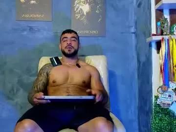 Try our girls live displays and explore the company of endless strippers, with beautiful physiques, vibrating toys and more.