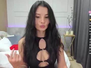 Try our girls live displays and explore the company of endless strippers, with beautiful physiques, vibrating toys and more.