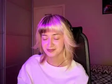 ethelynprochaska — GOAL: kiss [7 tokens remaining] Welcome to my room! #shy #18 #teen #blonde #new