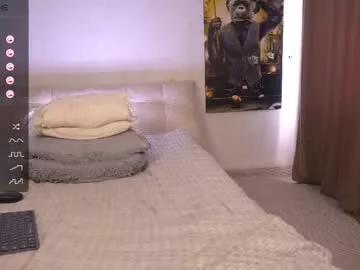 evelina_fox from Chaturbate