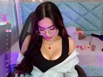 Try our girls live displays and explore the company of endless strippers, with beautiful physiques, vibrating toys and more.