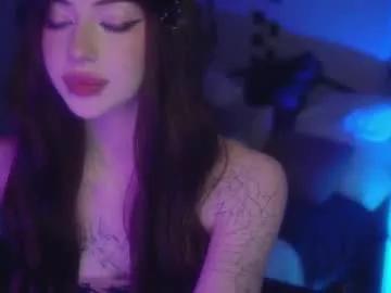 Try our girls live displays and explore the company of endless strippers, with beautiful physiques, vibrating toys and more.