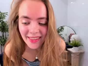 f_l_o_r_e_n_c_e from Chaturbate