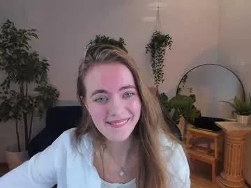 f_l_o_r_e_n_c_e from Chaturbate